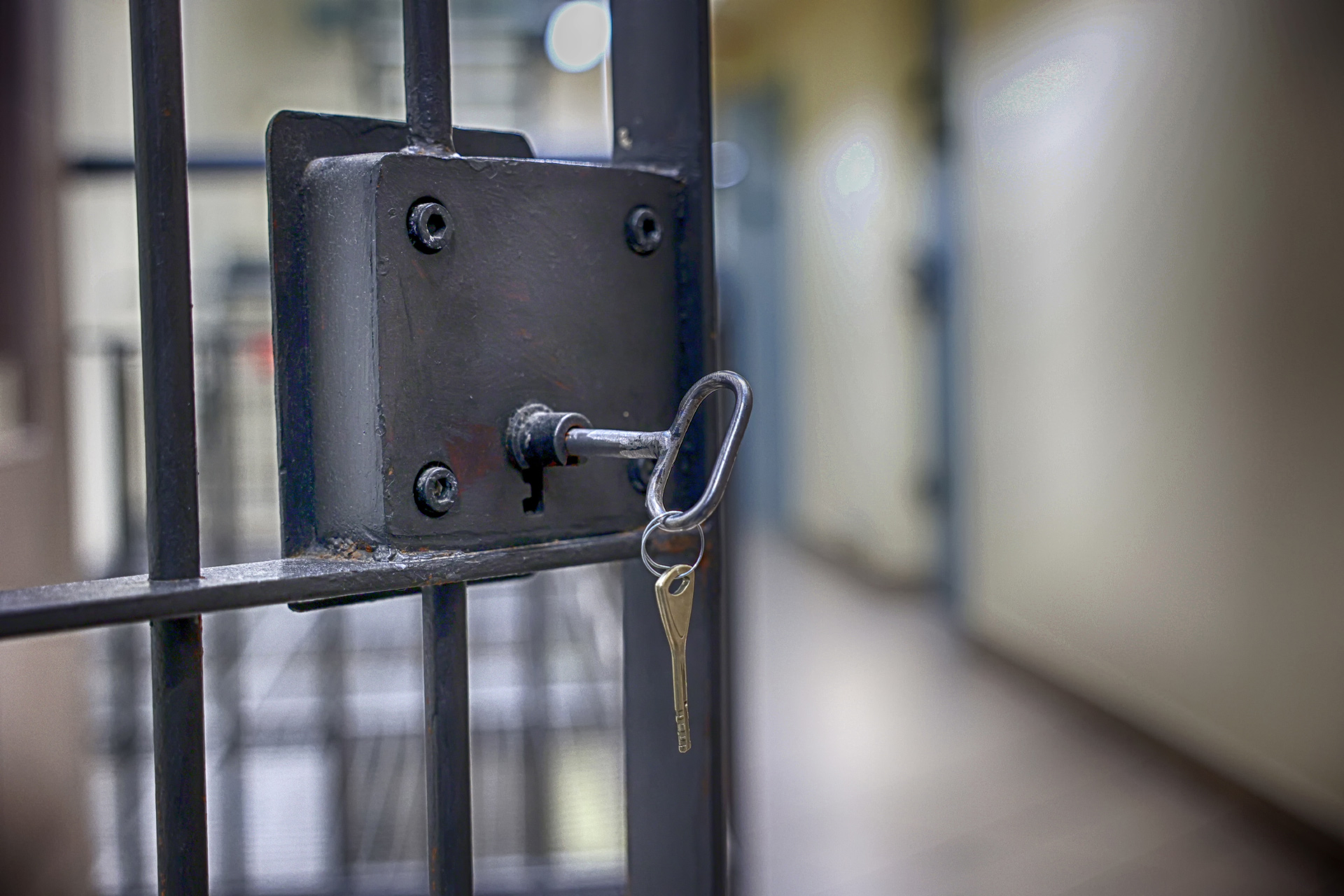 Jail cell key and lock representing 24/7 bail bonds in Tangipahoa Parish Louisiana