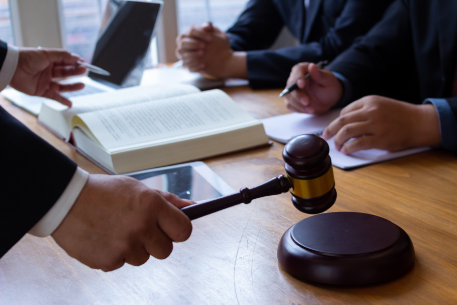 Warrant check assistance from Bust Out Bail Bonds in Louisiana